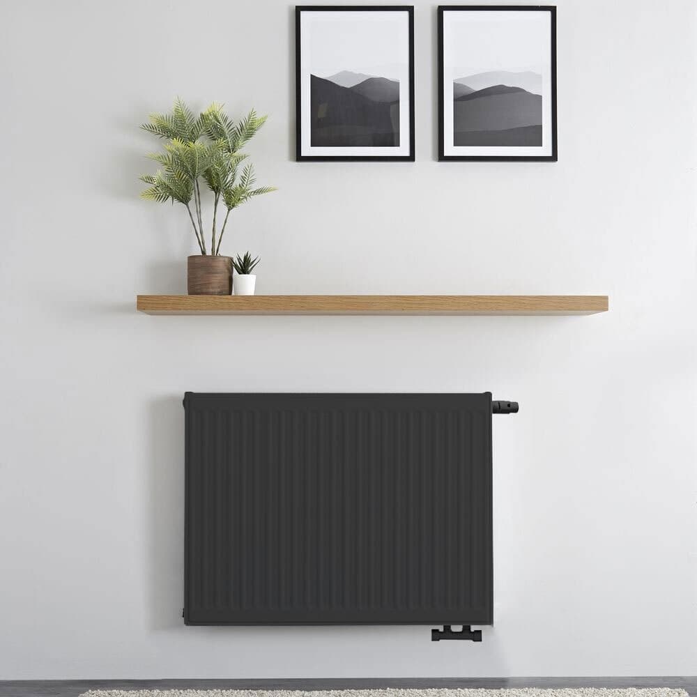 H60 x B120 T22 - Paneelradiator C6 geribbelde voorzijde Mat Zwart